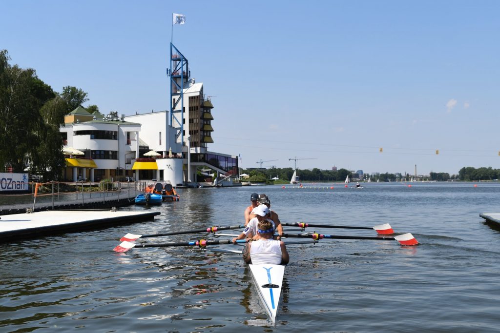 foto: Julia Kowacic. czwórka ze sternikiem - Wioślarski Puchar Świata II (Poznań)