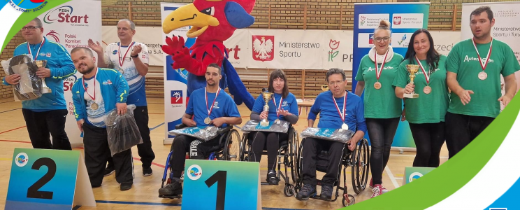 Zwycięstwo Kielc, Szczecin na podium