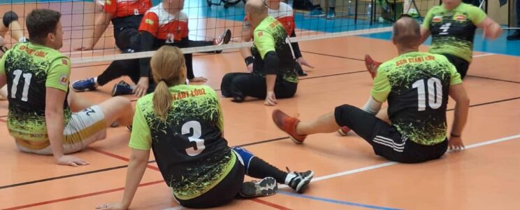 Siatkówka na siedząco w najlepszym wydaniu