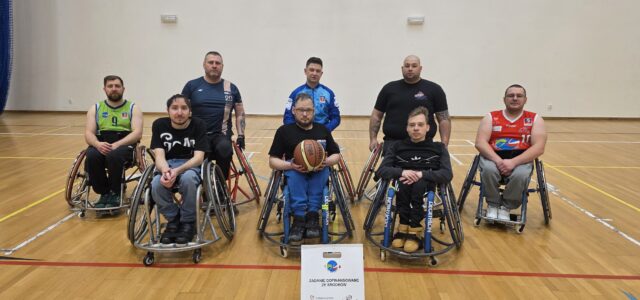 Koszykarze na wózkach po turnieju w Koninie